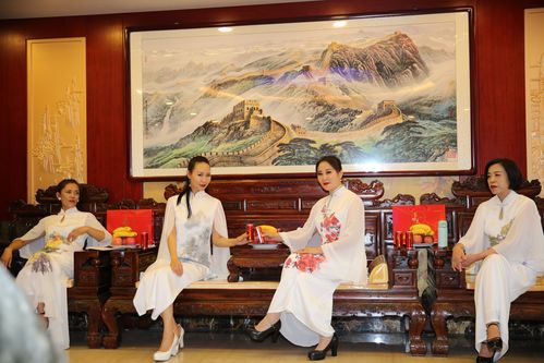 国画手绘艺术研讨会与文化艺术培训的深度融合